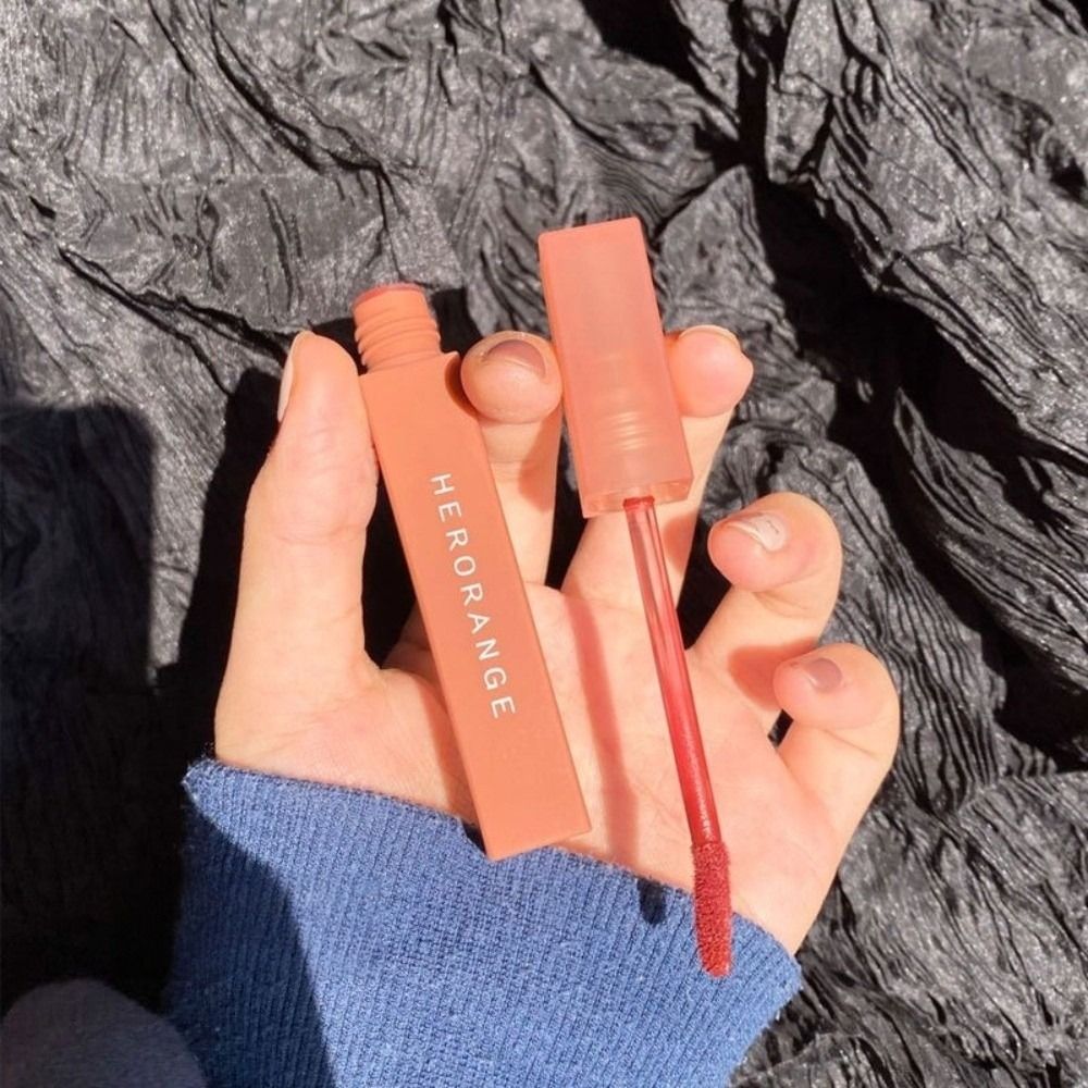 Nowy matowy aksamitny błyszczy – Matte Velvet Lip Tint Long Lasting recenzja i cena