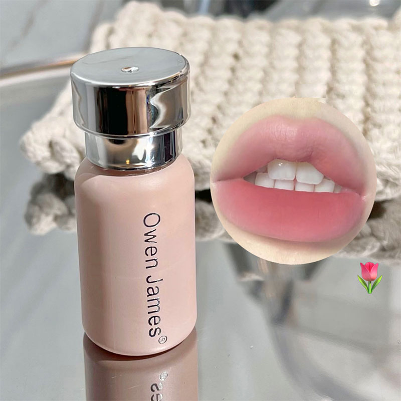 Mała butelka różowej mgiełki d – Matte Velvet Lip Tint Long Lasting recenzja i cena