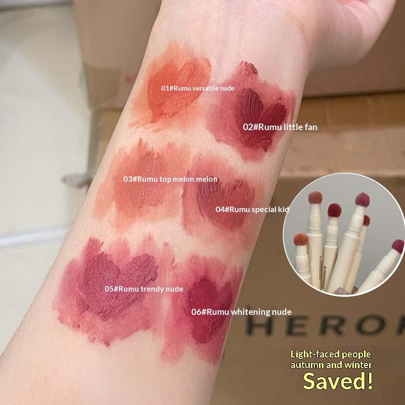 Puszysty, aksamitny, miękki bł – Matte Velvet Lip Tint Long Lasting recenzja i cena
