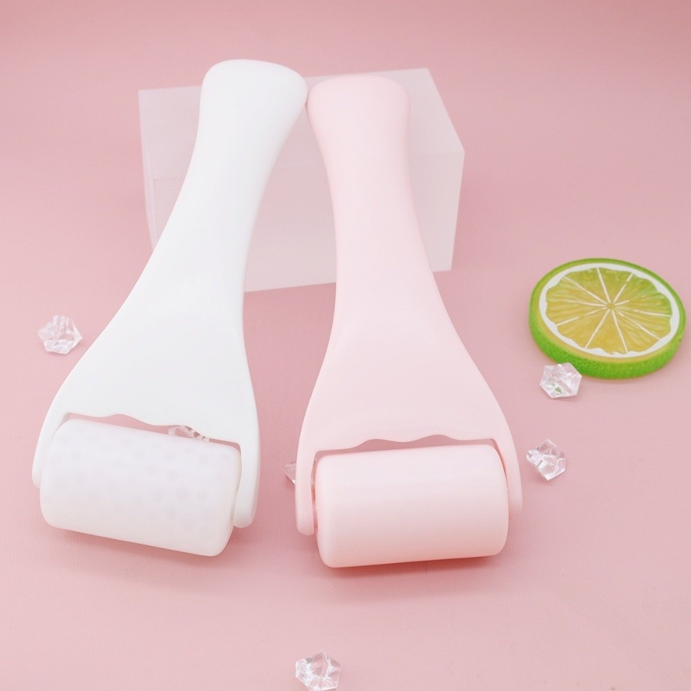 Żelowy roller do twarzy i oczu – Face Ice Roller Puffiness recenzja i cena